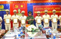 Bộ Công an thăng hàm lên Thượng tá cho 8 cán bộ Công an TP Đà Nẵng
