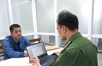 Nhân viên tín dụng 'tung chiêu' chiếm đoạt của khách 900 triệu đồng