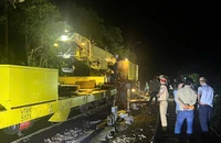 Trật bánh tàu hỏa trong đêm, hàng trăm hành khách phải trung chuyển bằng ô tô