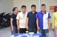 Tụ điểm đánh bạc ẩn sau gara sửa ô tô ở Đà Nẵng
