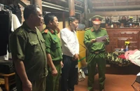 Tạm giữ hình sự tài xế xe bán tải bóp cổ người khác sau va chạm