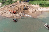 Công an phát hiện khai thác khoáng sản ngoài phạm vi được cấp phép