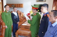 Khởi tố nhóm người có hành vi thô bạo với phụ nữ mang bầu 8 tháng