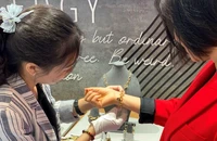 Giá vàng bất ngờ tăng tốc