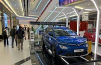 Forbes nói gì về cổ phiếu VinFast tăng ngang tầm Tesla và Toyota?