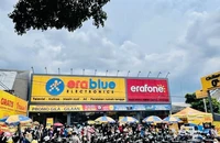Đại gia Việt bán điện thoại thu tiền tỉ ở Indonesia