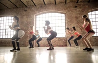 Tập squat nhiều có hỏng đầu gối?