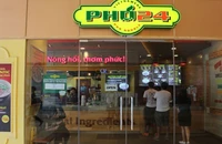 Đại gia gà rán Philippines không còn bán phở Việt