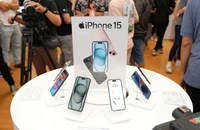 Người Việt làm việc gần 2 tháng mới đủ tiền mua iPhone 15