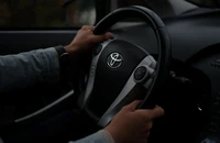 Vì sao ô tô Toyota đang bán ế?