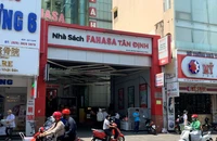 Fahasa kinh doanh ra sao giữa tin đồn đóng cửa?