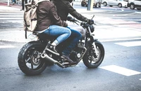 Vì sao nhiều người thích mua xe máy Honda hơn ô tô?