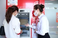 Người khác chuyển tiền nhầm, có bị khoá tài khoản thanh toán?