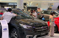 Ô tô đang 'ế', nhưng các đại gia kỳ vọng 'ngày mai trời lại sáng'