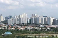 Chủ tịch bị tạm hoãn xuất cảnh, giá cổ phiếu của 'ông lớn' xây nhà giá rẻ lao dốc
