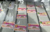 Trúng thưởng vé số miền Trung, không đổi thưởng được tại miền Nam? 