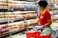 Điều gì xảy ra khi người dân thắt chặt ví tiền?