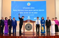 Thị trường chứng khoán Việt tăng điểm đầy ấn tượng nhờ điều này