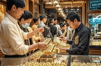 Người mua vàng cần làm gì lúc này?