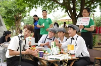 Livestream bán hàng giúp tăng doanh số, chi phí tiếp thị giảm, qua đó tăng biên lợi nhuận. Ảnh: THU HÀ
