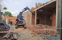 Cưỡng chế 7 căn nhà trái phép trong khu ĐH Quốc gia TP.HCM