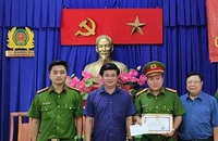 Bình Thạnh khen thưởng nóng lực lượng phá nhanh vụ trộm xe và hàng của shipper