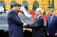 Loạt đại bác chào mừng Tổng Bí thư, Chủ tịch nước Trung Quốc Tập Cận Bình