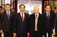 Hình ảnh Tổng Bí thư Nguyễn Phú Trọng đến dự Hội nghị Ngoại giao lần thứ 32