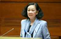 Bộ Chính trị: Quan tâm, đổi mới về chính sách tiền lương cho giáo viên
