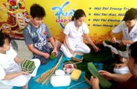 Đại úy mất 2 chân khi bắt 'cát tặc' gói bánh tét cùng bác sĩ