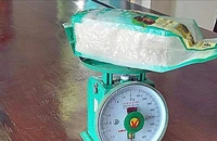 Phát hiện gói trà 'Quan Âm Vương' chứa gần 1 kg ma túy