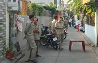 Phát hiện người đàn ông chết trong tư thế treo cổ ở Long An