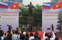Khánh thành tượng đài V.I.Lê-nin ở trung tâm TP Vinh
