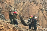 Vụ sạt lở đất ở Hà Tĩnh: Lãnh đạo tỉnh trực tiếp chỉ đạo cứu hộ, cứu nạn