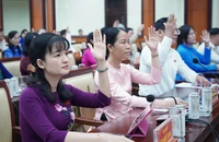 Kỳ họp HĐND TP.HCM giữa năm: Xem xét nhiều giải pháp kinh tế, giám sát chế độ công vụ