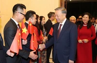 Tổng Bí thư, Chủ tịch nước Tô Lâm mong cộng đồng Việt Nam tại Trung Quốc tiếp tục đoàn kết, giúp đỡ nhau
