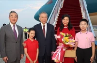 Tổng Bí thư, Chủ tịch nước Tô Lâm và Phu nhân đã đến thủ đô Bắc Kinh
