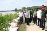 Tổng Bí thư, Chủ tịch nước đi kiểm tra phòng, chống lụt bão tại Tuyên Quang