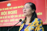 Cử tri TP.HCM bức xúc trước tình trạng lạm thu đầu năm học