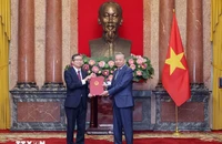 Tổng Bí thư, Chủ tịch nước trao quyết định bổ nhiệm 16 Đại sứ Việt Nam tại các nước
