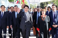 Chủ tịch nước Lương Cường đặt vòng hoa tưởng niệm Chủ tịch Hồ Chí Minh tại Chile