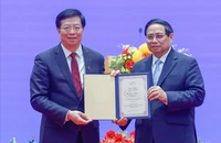 Thủ tướng Phạm Minh Chính nhận danh hiệu Giáo sư danh dự Đại học Thanh Hoa