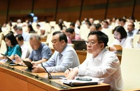 Quốc hội thảo luận về sửa Hiến pháp, tổ chức chính quyền địa phương 2 cấp