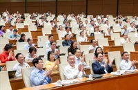 Thông qua Nghị quyết sửa Hiến pháp năm 2013, kết thúc hoạt động cấp huyện từ 1-7