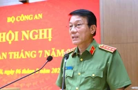 Bộ trưởng Lương Tam Quang chỉ đạo về sắp xếp, bố trí lực lượng công an tỉnh, xã