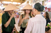 Công dân 12 nước này sẽ được miễn thị thực khi đến Việt Nam du lịch