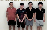 Bắt nhóm người sản xuất hàng giả bán rẻ chỉ bằng 50% so với hàng thật