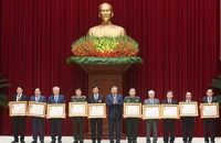 Chủ tịch nước Lương Cường và nhiều lãnh đạo cấp cao nhận phần thưởng cao quý