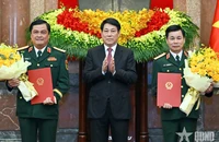 Hai sĩ quan quân đội được thăng quân hàm lên Thượng tướng