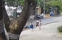 Người đàn ông hành hung 3 bé trai giữa đường ở Quảng Ngãi nói gì?